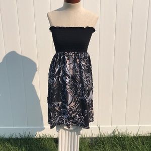 Strapless large dress